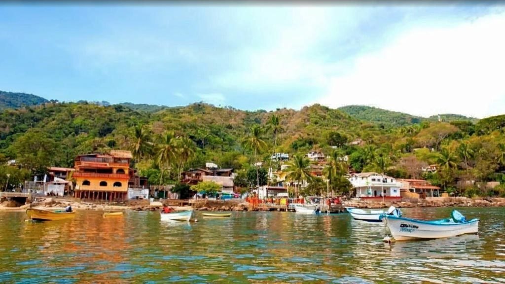 where-to-stay-in-yelapa-mexico